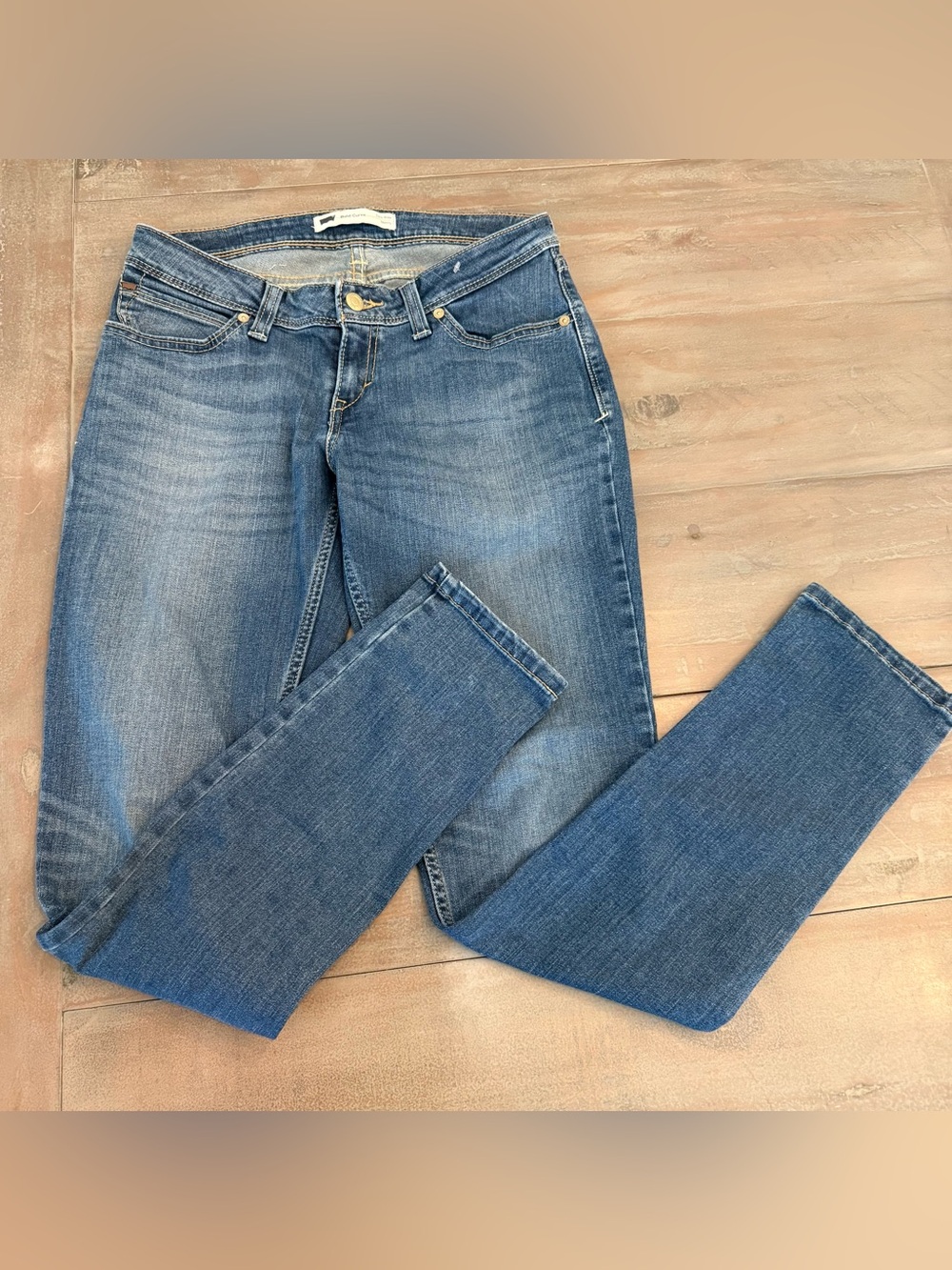 Levi's Women’s 311 Shaping Skinny Jeans Medium Wash Sz30 Bold Curve Low Rise